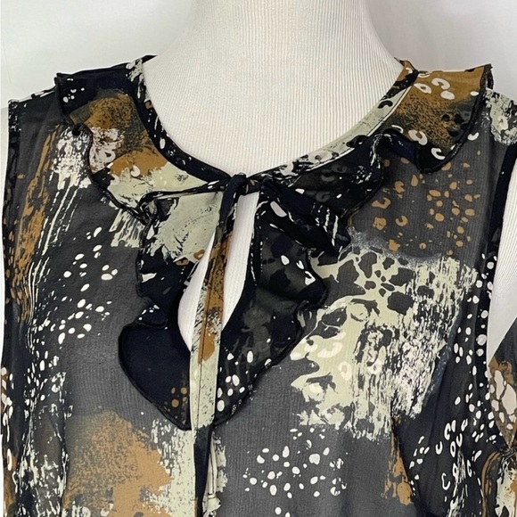 SUMMER SALE Cabi Incandescent Top - Picture 3 of 9